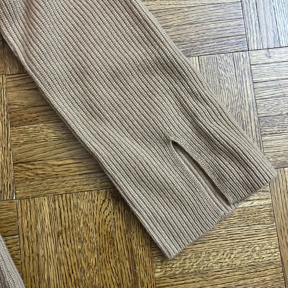 Uniqlo C Knit Dress - Picture 6 of 8